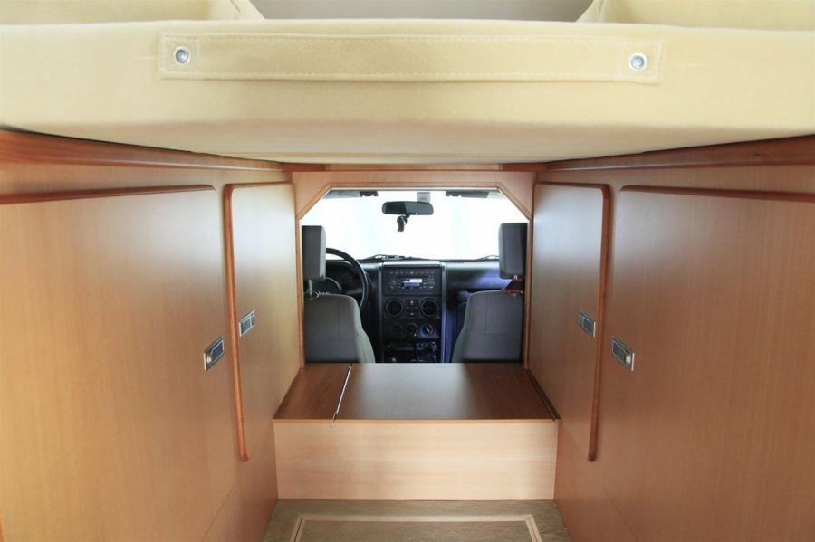  Jeep Wrangler ActionCamper by Thaler Design 2012 года  (фото 6 из 65)